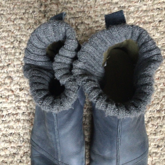 Blue Leather Ankle Boot - Picture 2 of 4